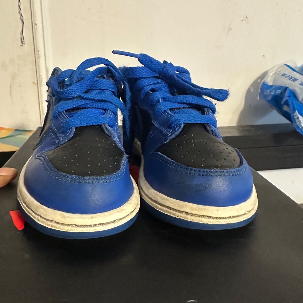 Dunks - Picture 3 of 3